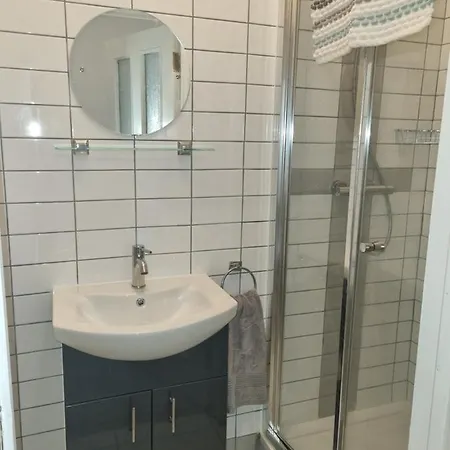 Cracatinni Mews Apartman *