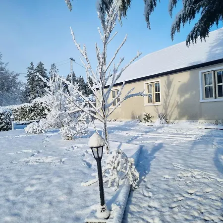 Apartment Cracatinni Mews Roundwood